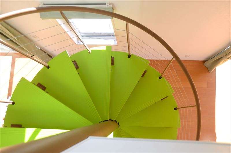階段をおしゃれなデザインにするポイントは？